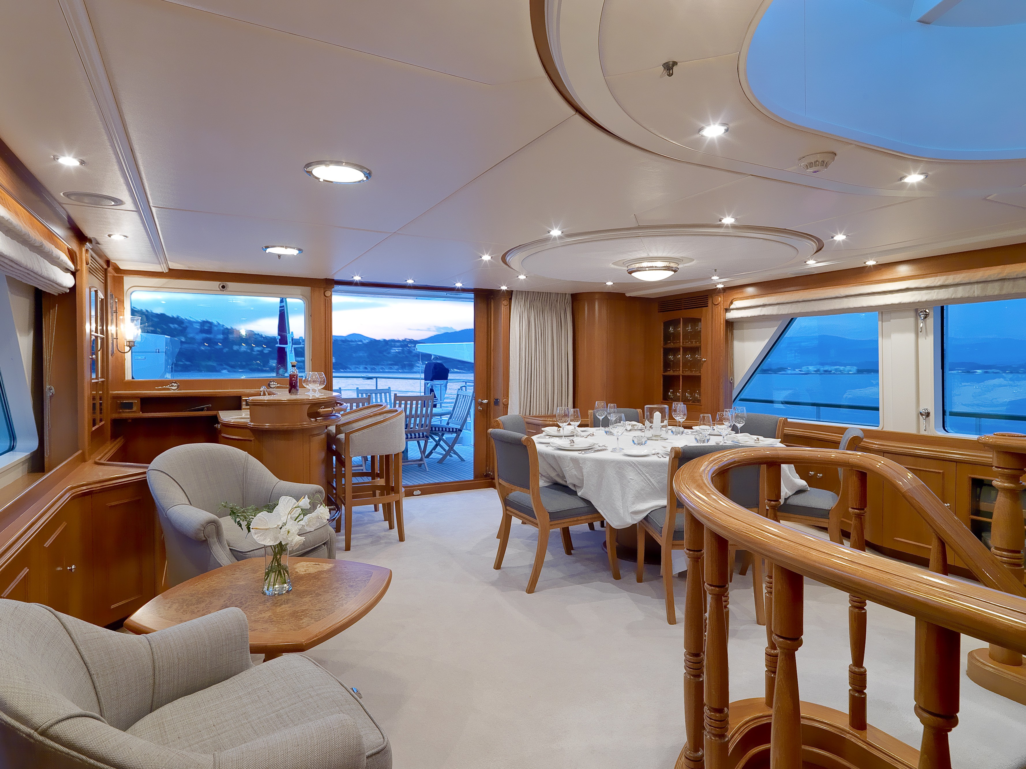 Yacht SPADA, Hakvoort Shipyard | CHARTERWORLD Luxury Superyacht Charters